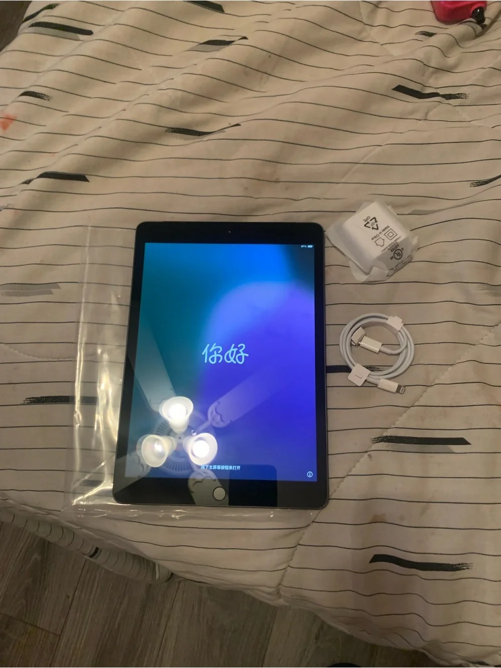 Apple iPad Tablet in Black and Silver Gen 9